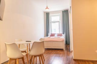 Comfortable Urban Apartment: 2BR Prime Location - Vienna - 8