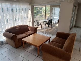 Redberry Guest House - 3