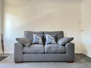 Modern 2 bed townhouse just outside City Walls with free private parking - York - 6
