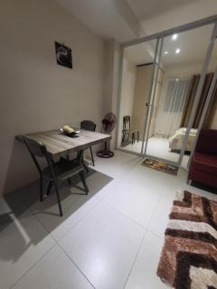 Family-Friendly One-Bedroom Unit at Matina Enclaves - Davao - 4