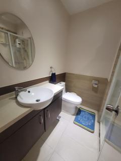 Family-Friendly One-Bedroom Unit at Matina Enclaves - Davao - 1