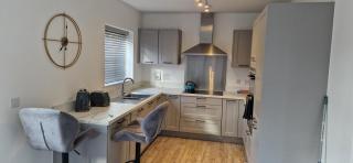 Brand new Entire 4-Bed House in Peterborough - Peterborough - 4