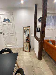 La galerie, proche aéroport - 2