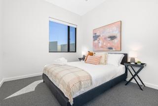 Urban Rest Port Adelaide Apartments - 1