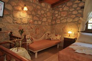 Camelot Royal Beds by Estia - Malia - 5