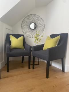 New studio apartment - minutes walk to Cathedral - 4