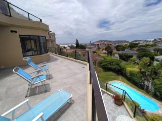 Alba Tramonto - 4 bed 3 bath - 100m to Robberg Beach & Large Patio - 0