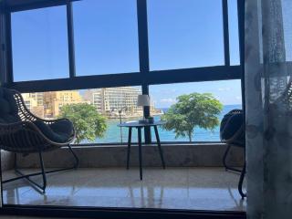 Seafront apartment in St Julians - 0