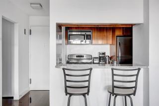UES Studio w Balcony Gym nr subway NYC-240 - New York - 5