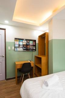 St. Marvin Studio Makati M202 - 2