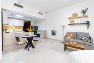 Amazing Studio with Balcony & Beach access-RAK - Ras al Khaimah - 5