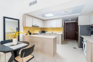 Amazing Studio with Balcony & Beach access-RAK - Ras al Khaimah - 4