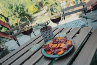 5 min to CityCenter - HOUSE & GARDEN - Netflix, Playstation & WiFi - Sofia - 3