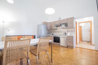 Two Bedroom Apartment at Basilica - Budapest - 0