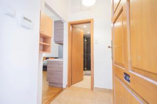 Two Bedroom Apartment at Basilica - Budapest - 2