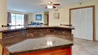 Put-in-Bay Poolview Condo #4 - Put-in-Bay - 2