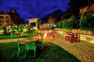 Snow City's Montana Blues Resort Manali - Heated & Air-Cooled Stay - 3