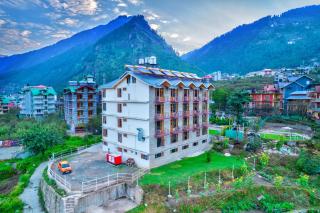 Snow City's Montana Blues Resort Manali - Heated & Air-Cooled Stay - 1