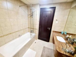SUNRISE HOMES - Studio with Huge Balcony & Amazing View near JBR Beach - Dubai - 7