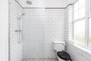 Modern 2-Bed Flat Near Tube in Vibrant Brixton - 2