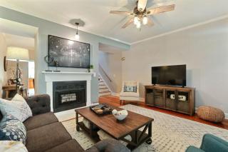 Historic Townhouse on Tattnall - Savannah - 5