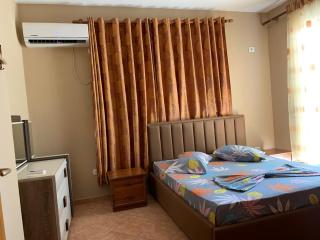 Lovely place. Close to beach & Boulevard - Vlorë - 6