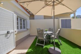 Apartamento Ensolarado com terraço - 10 minutos da praia - Parede - 8