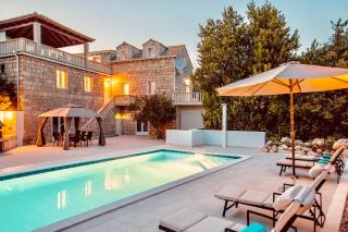 Villa Pendo 1450- Full private luxury property - Komaji - 0