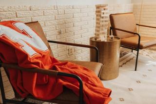 Laid-back - Industrial Chic - Game room - 5