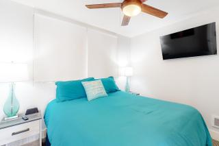 Berni's Ocean View Castle - The Potter's Wheel - 2