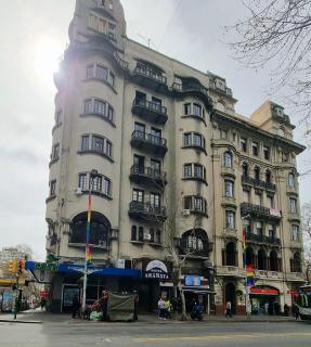 Nuevo Hotel Aramaya - Montevideo - 7