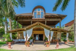 Indonesian Palace Luxurious Boutique - Malaga - 9