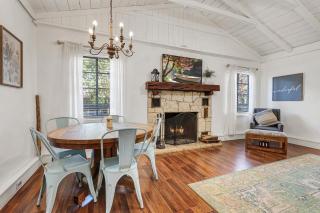 Creekside Cabins - Creekside Cottage - 4