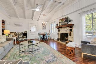 Creekside Cabins - Creekside Cottage - Wimberley - 3