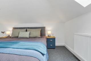 Comfortable 3-Bed Dormer Bungalow Family & Business Friendly - Thringstone - 3