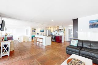 Berni's Ocean View Castle - Home Sweet Homestead - Oceanside - 7