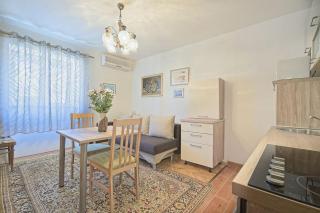 Apartments Lucija - Postira - 7