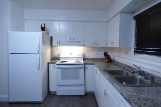 410 E 45th Unit 1 - 2