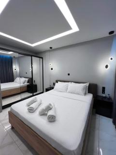 The Absolute Luxury Apartment - Kalamata - 9