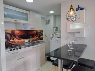 Apartamento moderno cerca del aeropuerto - 1