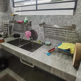 1号房有厕所厨房冰箱洗衣机 - 3