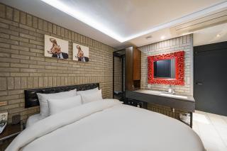 H-AVENUE Hotel Yeoksam - Seoul - 4