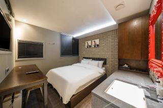 H-AVENUE Hotel Yeoksam - Seoul - 1