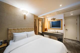 H-AVENUE Hotel Yeoksam - Seoul - 6