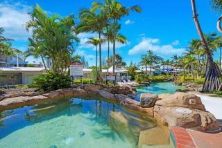 Alex Heads Beachfront Resort 2 bedroom apartment - Alexandra Headland - 0