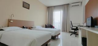 Le Premier Hotel Deltamas - 3