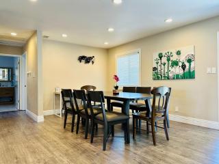Spacious 3B2B Home Prime Location - Newark - 5
