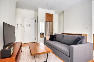 Midtown 1BR w Doorman Gym nr MSG NYC-232 - 9