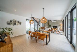 Villa Anna - Stylish 3BR Brand New Villa in Canggu - Canggu - 8