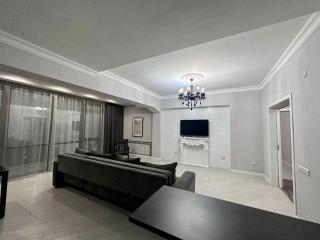 2 комнатная квартира с панорамным видом 126 - Almaty - 1